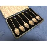 Cased set of 6 hallmarked silver teaspoons with floral enamel finials