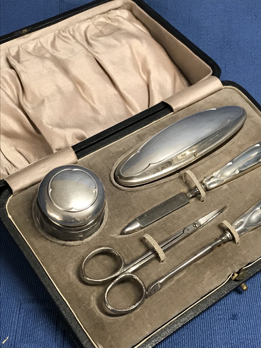 Victorian cased manicure set