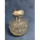 Hallmarked silver & glass cologne bottle, Sheffield 1908