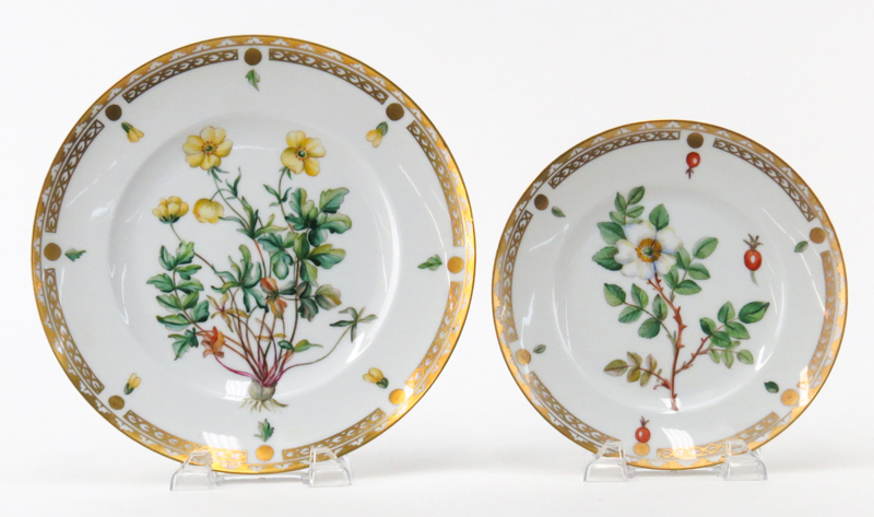 Twenty Four (24) Piece Bing & Grondahl "Big71" Porcelain Plates. Various hand painted flowers en - Image 2 of 6