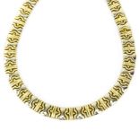 Vintage 18 Karat Yellow Gold Link Necklace. Signed 750. Good condition. Measures 18" L, 1/2" W.