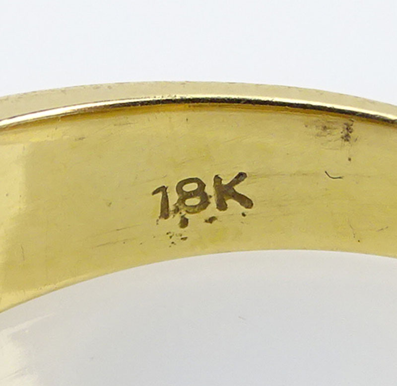 Man's Approx. .90 Carat Round Brilliant Cut Diamond and 18 Karat Yellow Gold Ring. Diamond H-I - Image 3 of 3