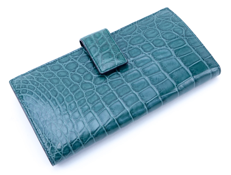 Gucci Green Matte Crocodile Continental Wallet. Leather interior. Credit card and slot pockets. Snap - Image 2 of 8