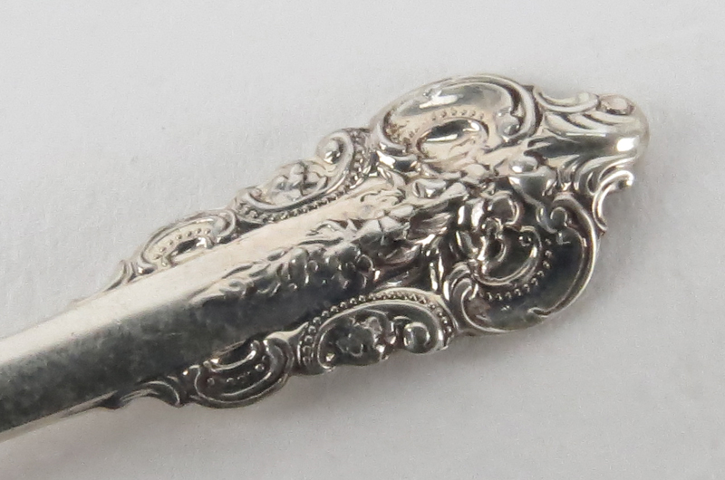 Set of Twelve (12) Wallace "Grand Baroque" Sterling Silver Salt Spoons. Circa 1941. Stamped - Image 3 of 4