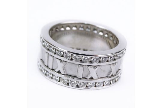 Tiffany & Co Approx. 1.50 Carat Round Brilliant Cut Diamond and 18 Karat White Gold Atlas Roman - Image 1 of 4