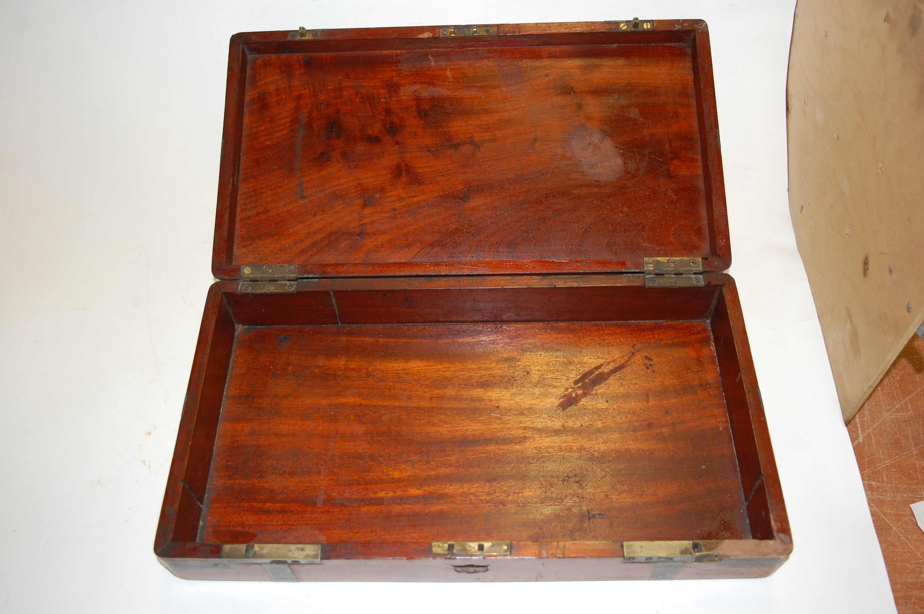 A 19th century mahogany and brass bound campaign box Condition Report / Extra Information - Image 5 of 5