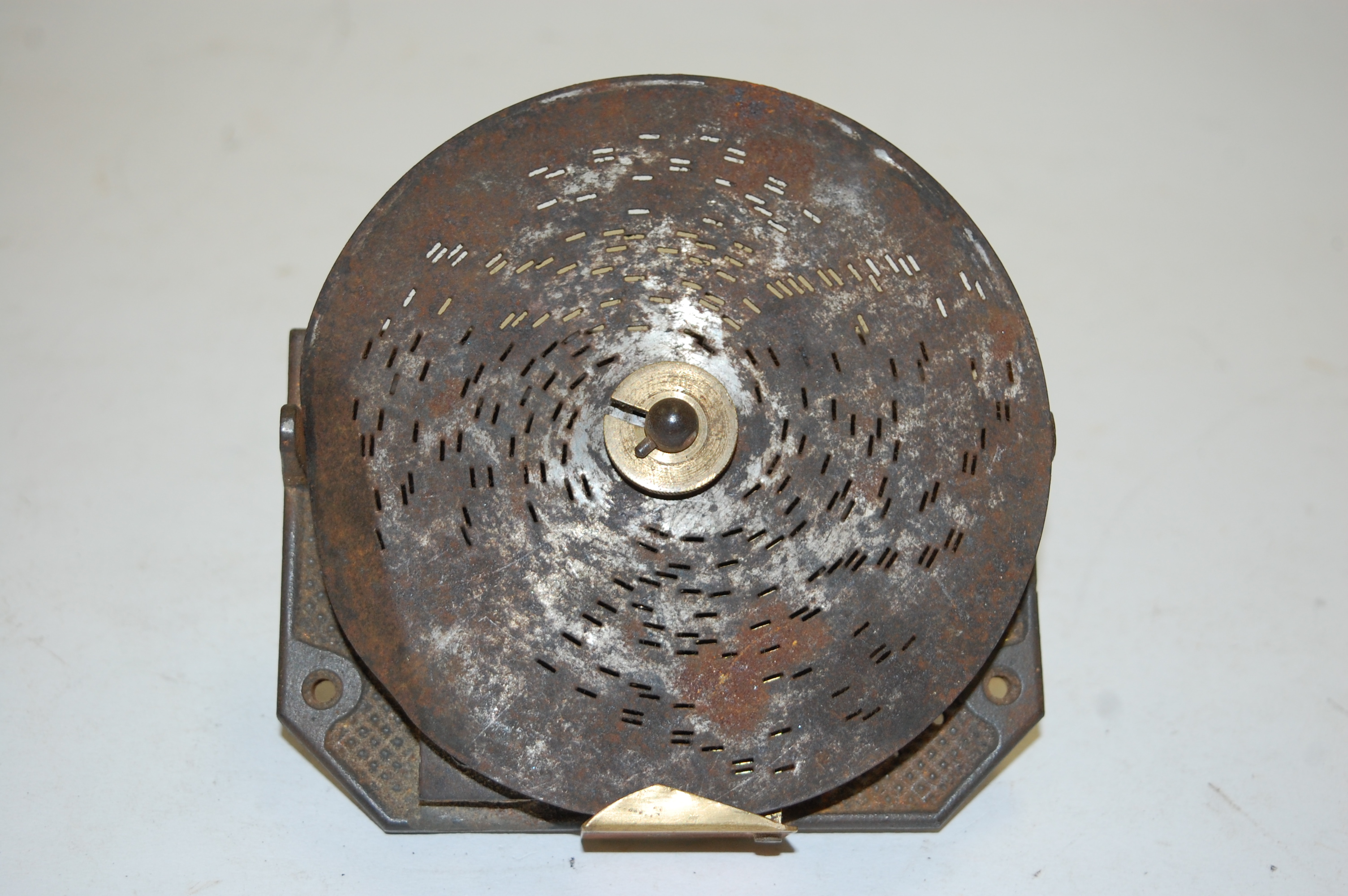 A circa 1900 oak cased polyphon driven musical clock (a/f) Condition Report / Extra - Image 14 of 15