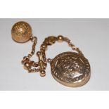 A 9ct gold belcher link chain having pietra dura backed locket,