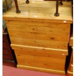 A pair of modern pine hinge top blanket boxes,