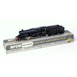 Wrenn W2240 LNER black class 8F engine and tender, gold transfers with red shading,