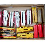 A large tray of tinplate Marx 4-wheel diesel outline locos and coaches including Kansas City