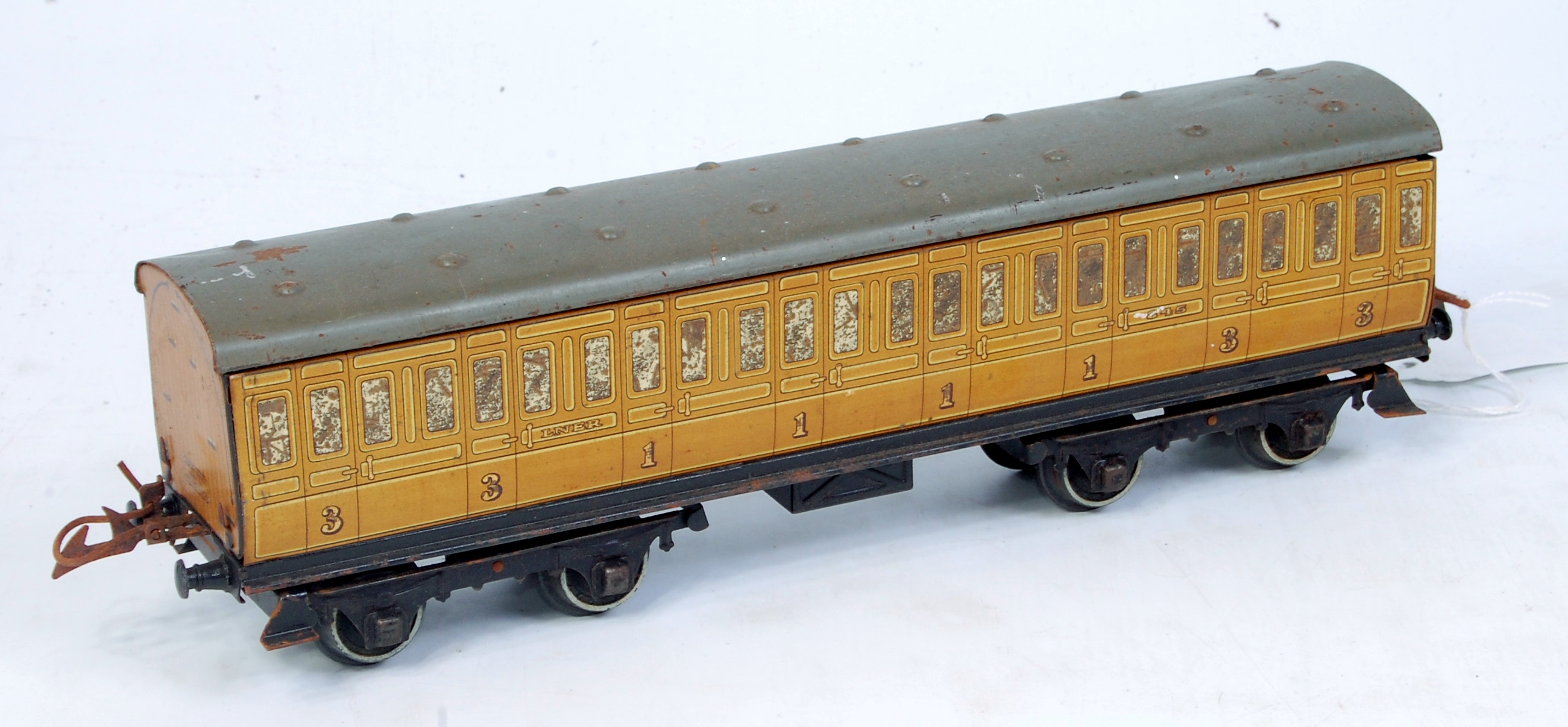 Hornby 1935-41 LNER teak No.