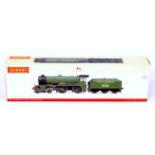 Hornby R2742 SR 4-4-0 Schools Class Locomotive and Tender "Charterhouse" DCC Ready (M-BNM)