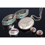 Assorted silver costume jewellery to include ear studs,