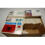 A large collection of approximately 700 first day covers and postcards of the United Nations,