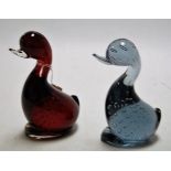 A pair of Whitefriars? glass desk ornaments, each in the form of a duck, h.