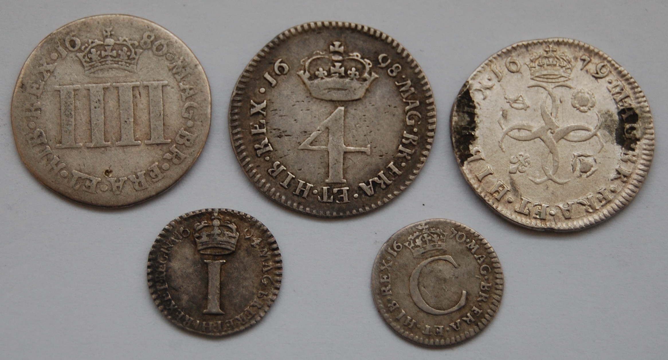 England, 5 early milled Maundy Money coins, to include; 1670 Charles II penny, - Image 2 of 2