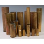 A large collection of brass shell cases to include 1942 25pr II and 1955 40mm Mk IV etc.
