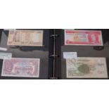 A folder of approx 160 world banknotes to inc; 1979 France 50 francs, 1980 France 20 francs,