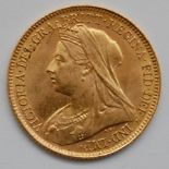 Great Britain, cased 1901 gold half sovereign, Victoria veil head, rev.