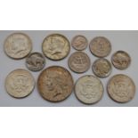 USA, mixed lot of coins, to include; 1922 'Peace' dollar, half dollars,