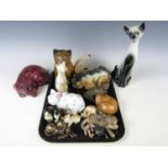 A quantity of sundry cat figurines