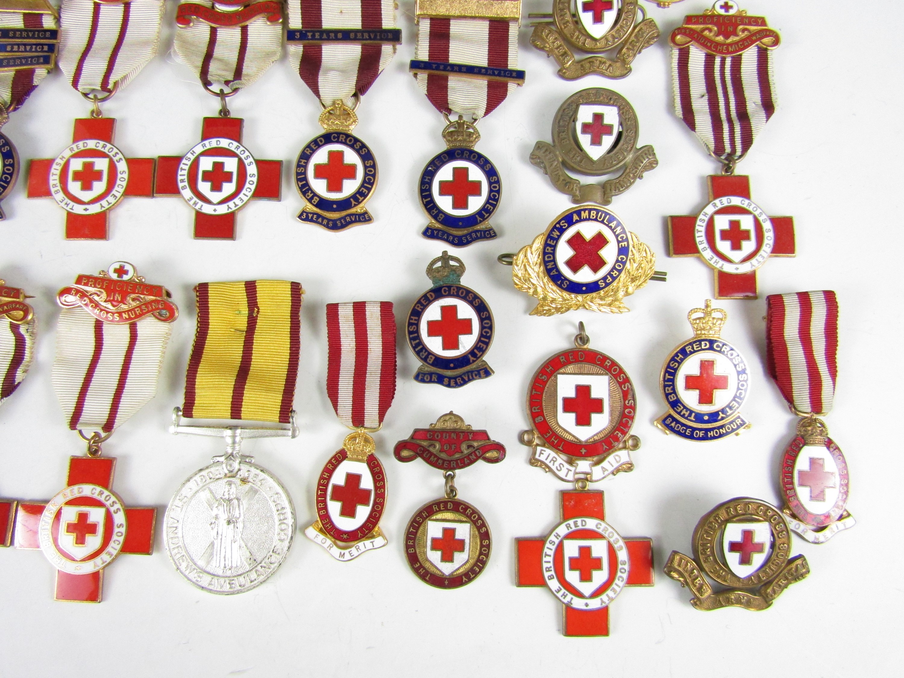 A large quantity of Red Cross and similar medals and insignia - Image 3 of 4