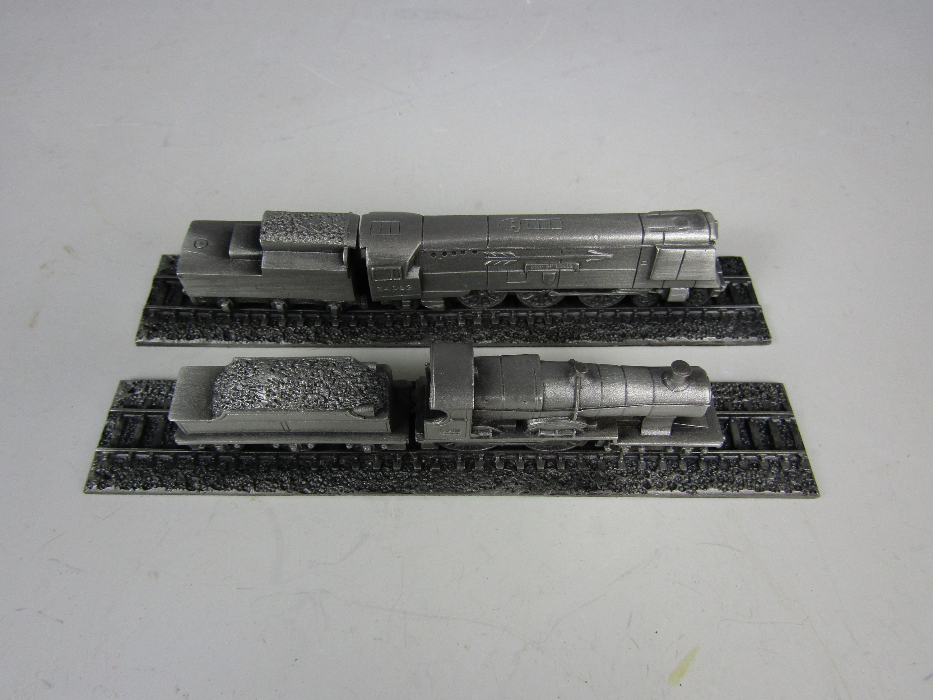 Two Royal Hampshire Art Foundry pewter railway locomotives with presentation case - Image 2 of 2