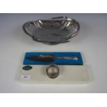 Electroplate basket, napkin ring and silver handled cake slice