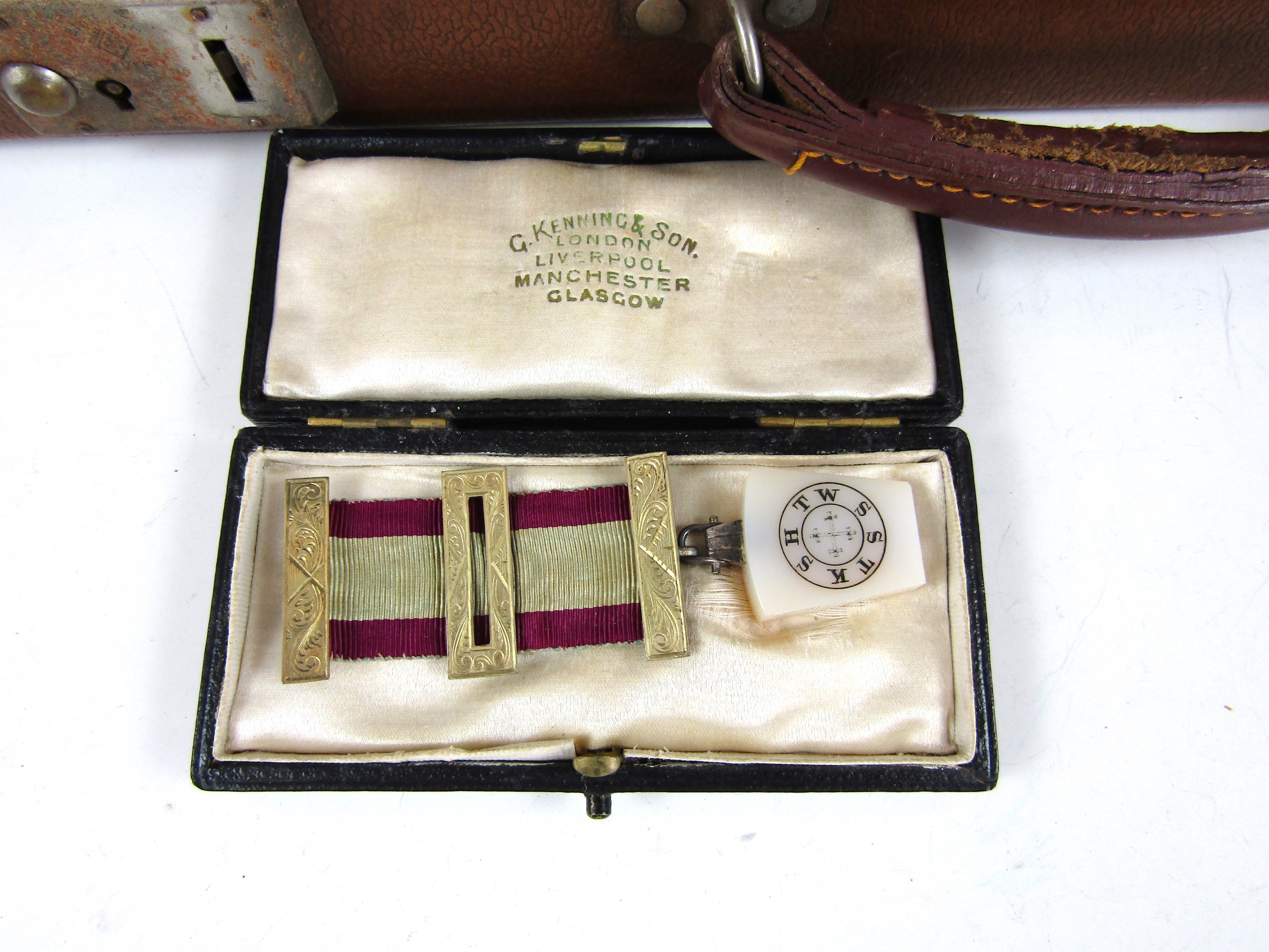 A vintage Masonic case containing a medallion and regalia - Image 2 of 2