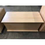 A contemporary light beech effect bedding or toy box, 80 x 39 x 39 cm