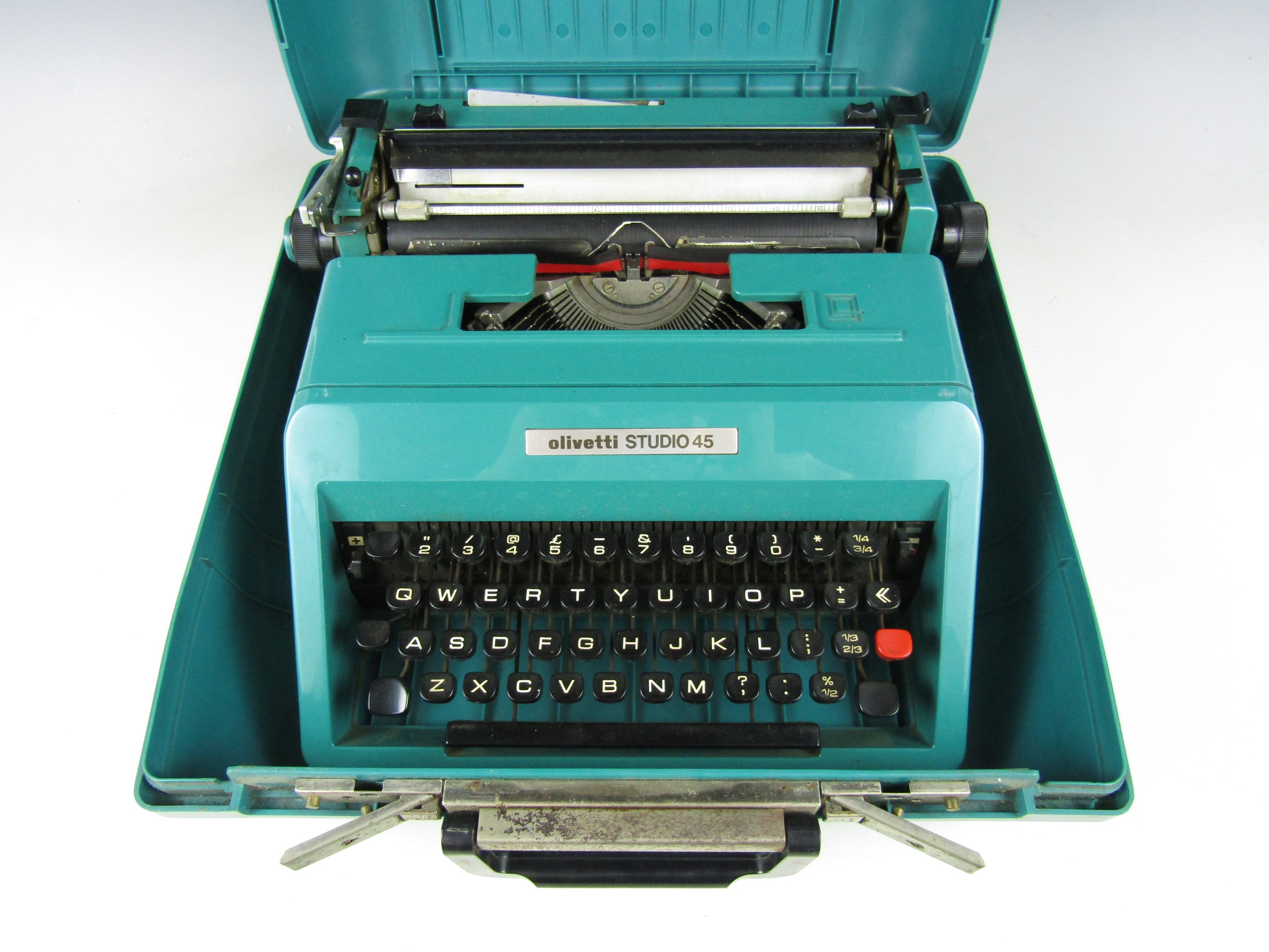 An Olivetti Studio 45 typewriter - Image 2 of 2