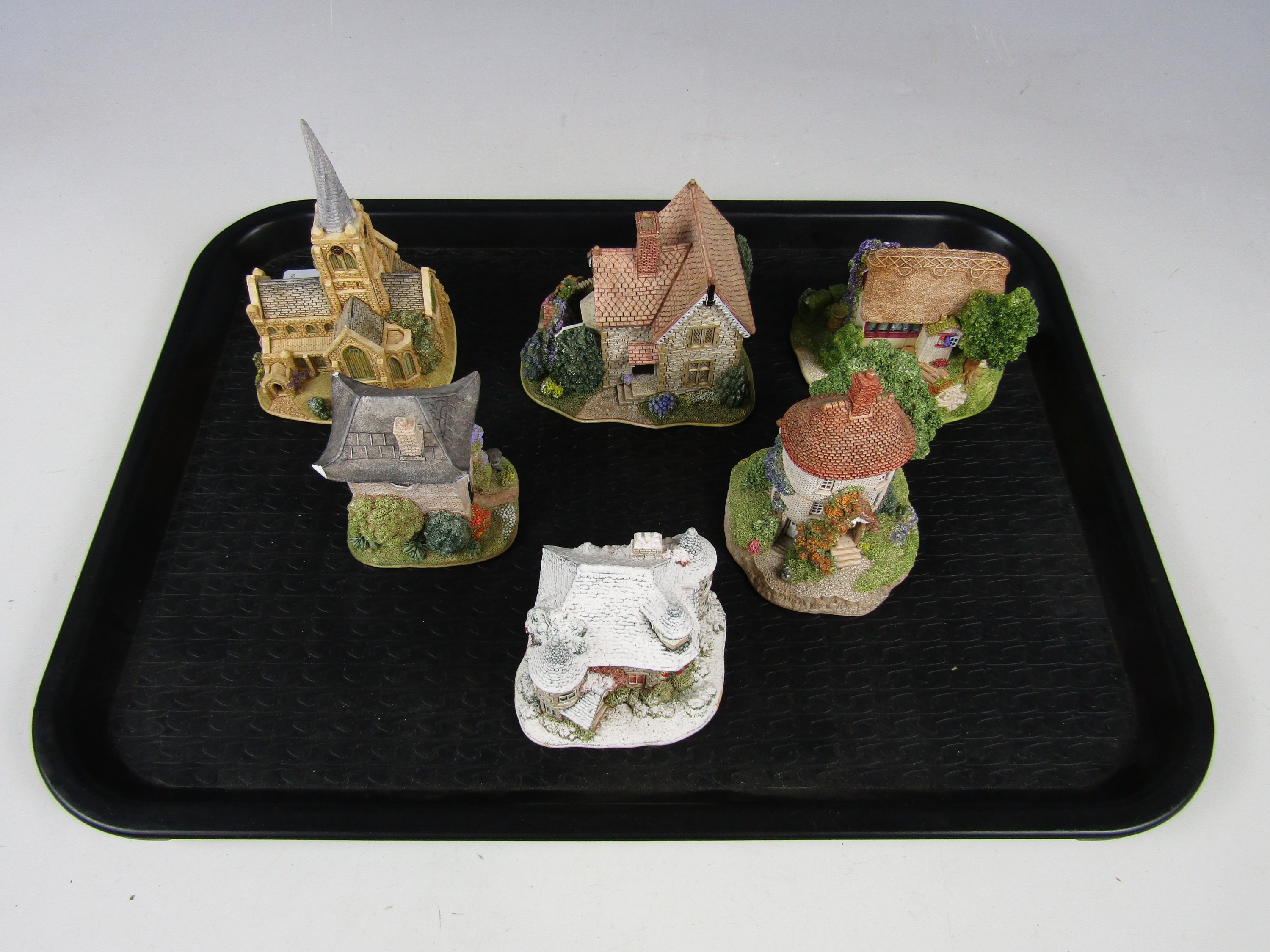 Six Lilliput Lane ornaments including New Neighbours L2229, The Pagoda L3223, Tea Caddy Cottage,