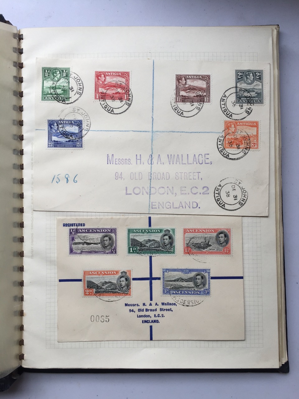 A vintage Stanley Gibbons 'Swing-O-Ring' stamp album containing a British Commonweath - Image 5 of 5