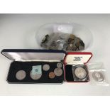 Sundry coins including a 1972 Bermuda commemorative silver 1 Dollar