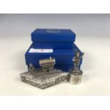 Two modern boxed Silverscreens trinket boxes