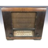 A 1940s Ultra walnut-cased valve radio