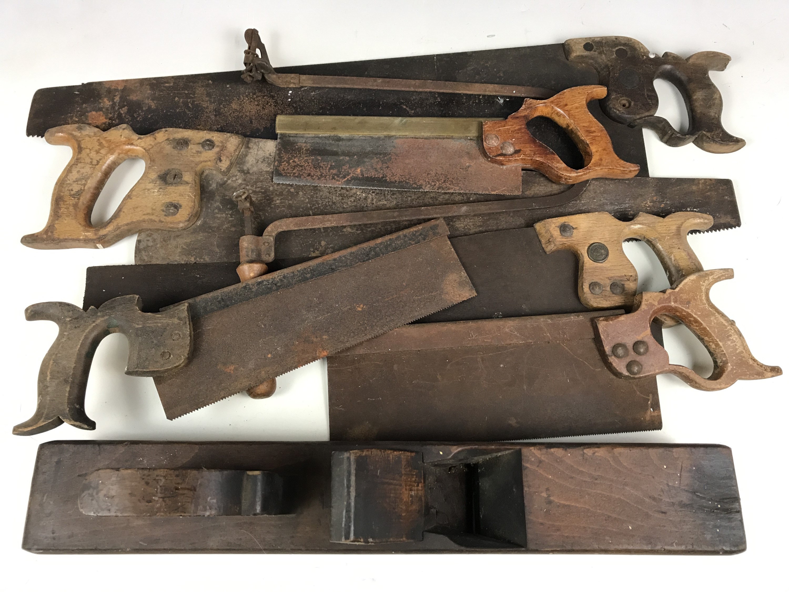 A quantity of vintage woodworking tools