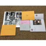 [Autographs / Tennis Athletes] Signatures of Steffi Graf, Martina Navratilova, Virginia Wade and