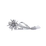 White gold and diamonds brooch