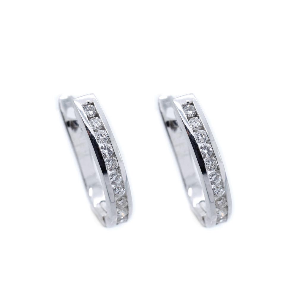 White gold and diamonds earrings