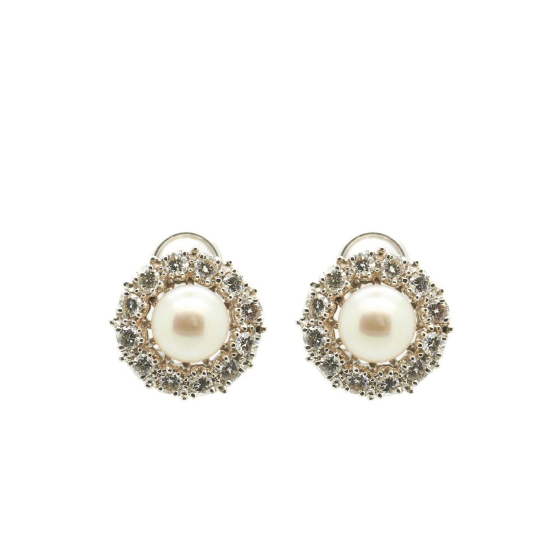 White gold, cultured pearl and diamonds earrings