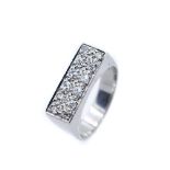 White gold and diamonds ring