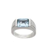 White gold, aquamarine and diamonds ring