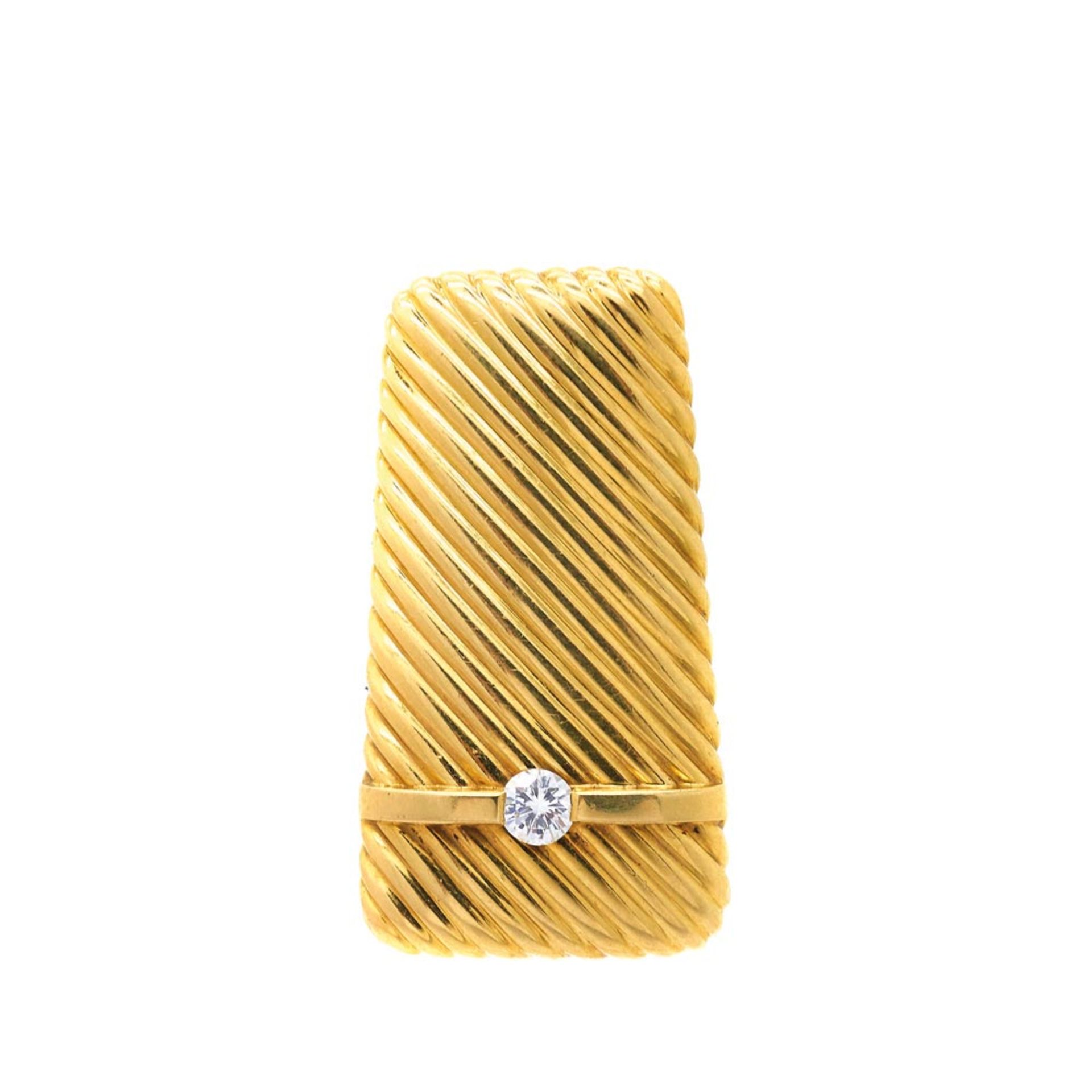 Gold and diamond pendant