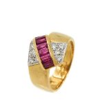 Gold, white gold, rubies and diamonds ring