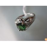 18ct White gold ring set oval tourmaline and diamonds