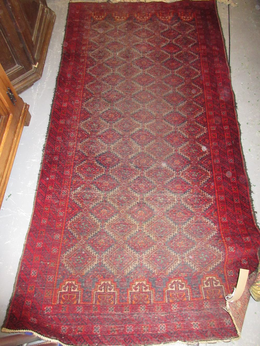 Small Indo Persian rug with medallion and floral design on an ivory ground together with a small - Image 2 of 3