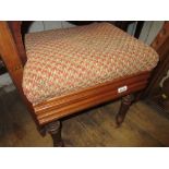 Late 19th / early 20th Century rectangular walnut adjustable piano stool