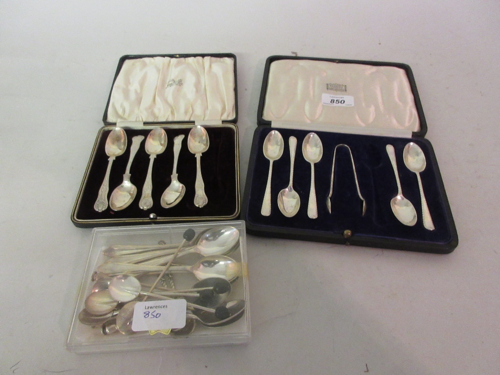 Cased part set of five silver teaspoons with tongs,